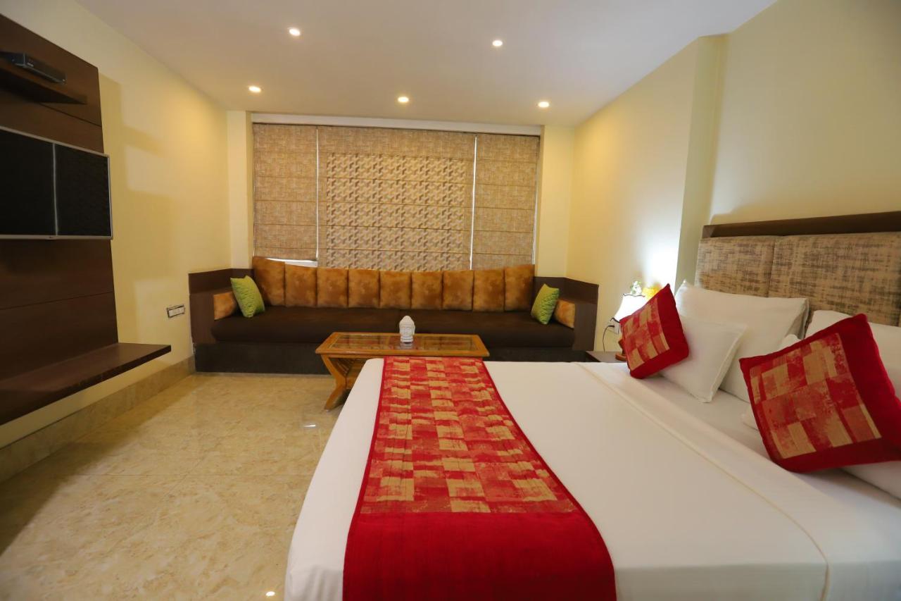 Hotel Mayur Assam - New Delhi Railway Station Exterior photo