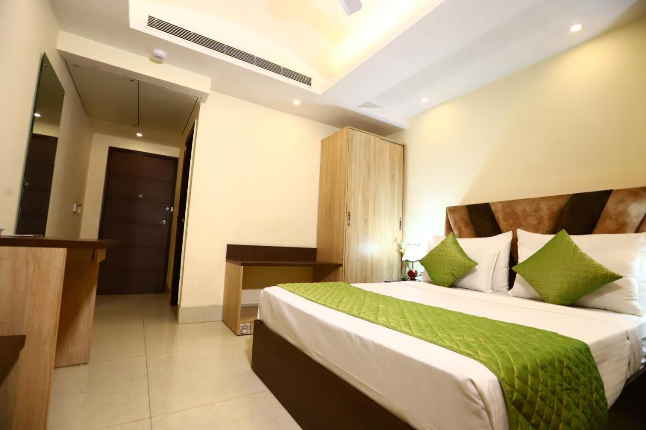 Hotel Mayur Assam - New Delhi Railway Station Exterior photo